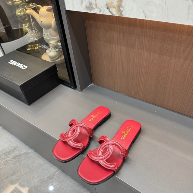 Luxury Fashion Hollow Out Flat Slides
