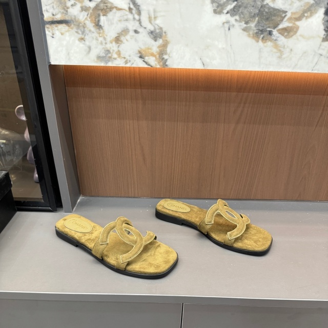 Luxury Fashion Hollow Out Flat Slides
