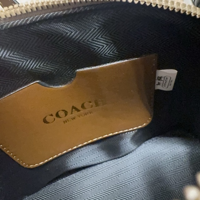 Fashion Metal Logo Leather Crossbody Handbags