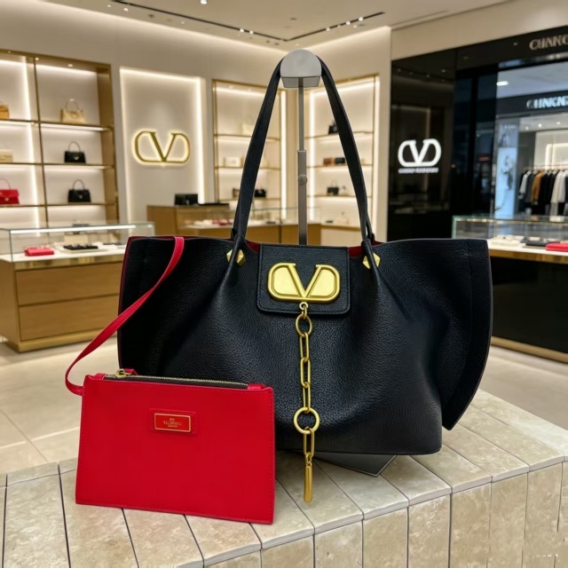Fashion Metal Logo Women Handbags