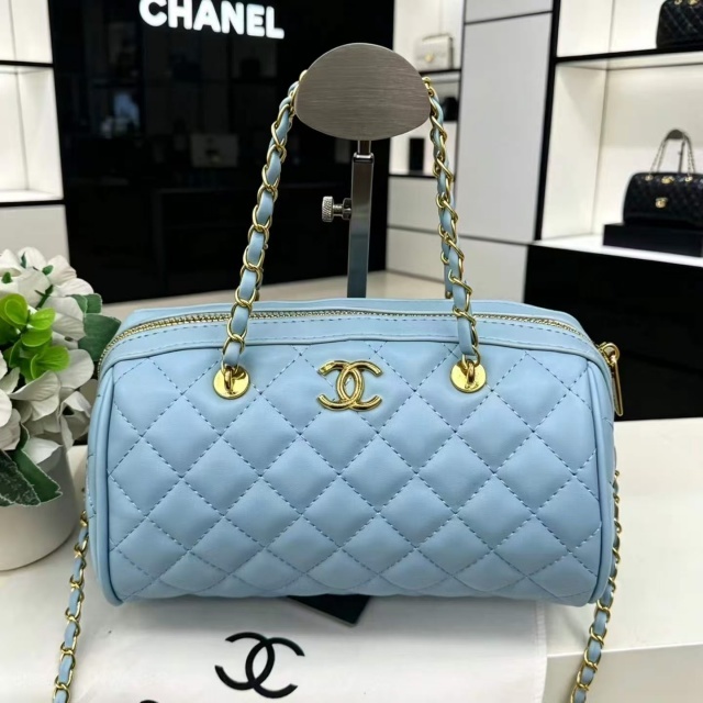 Metal Logo Leather Fashion Crossbody Handbags