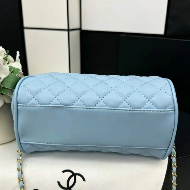 Metal Logo Leather Fashion Crossbody Handbags
