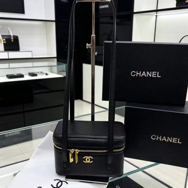 Metal Logo Luxury Women Shoulder Bags