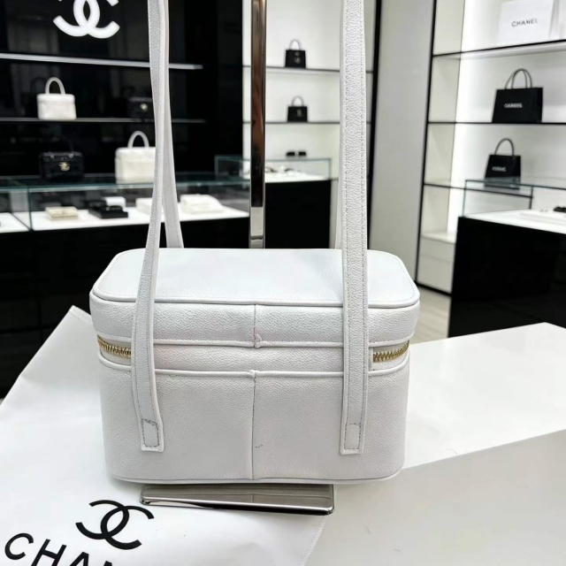Metal Logo Luxury Women Shoulder Bags