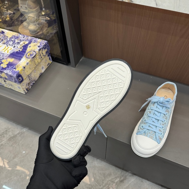 Thick-Soled Fashion Embroidery Women Sneakers