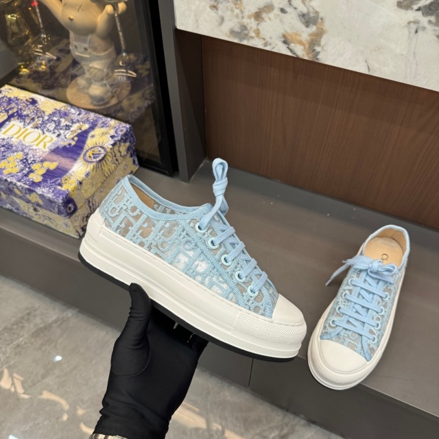 Thick-Soled Fashion Embroidery Women Sneakers