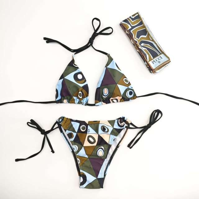 Beachwear Printed Bikinis Set with Scarf