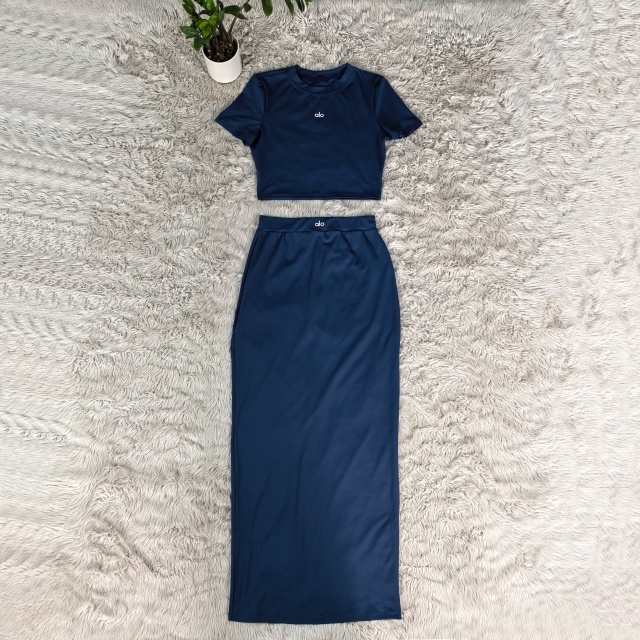 Fashion Yoga High Waist Slit Maxi Skirt Set