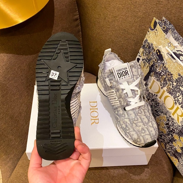 Luxury Fashion Design Women Casual Sneakers