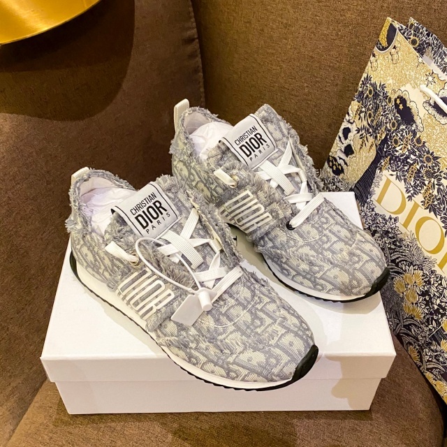 Luxury Fashion Design Women Casual Sneakers
