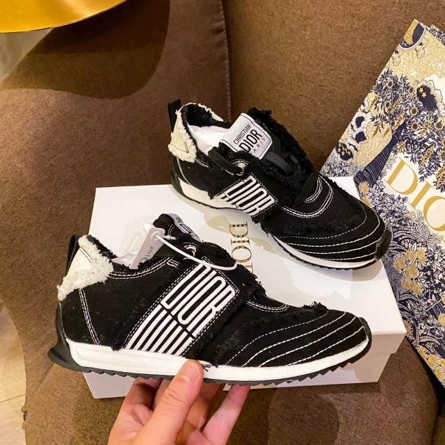 Luxury Fashion Design Women Casual Sneakers