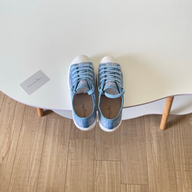 Thick-Soled Mesh Embroidery Women Casual Sneakers