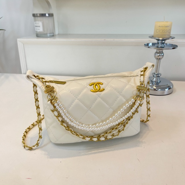 Luxury Fashion Pearl Chained Messenger Bags