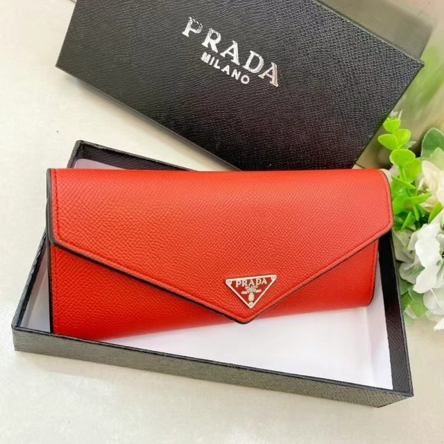 Fashion Logo Leather Chic Wallets