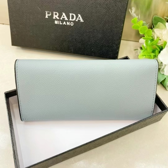 Fashion Logo Leather Chic Wallets