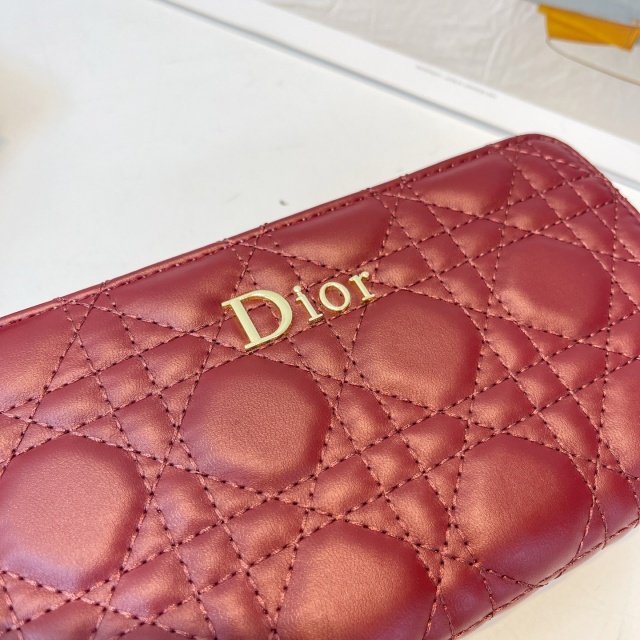 Metal Logo Leather Luxury Women Wallets