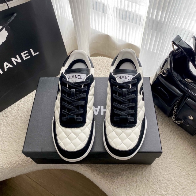 Color Block Fashion Chic Sneakers
