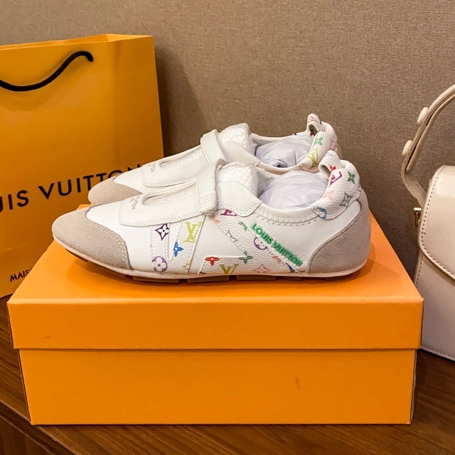 Fashion Hollow Out Velcro Women Sneakers