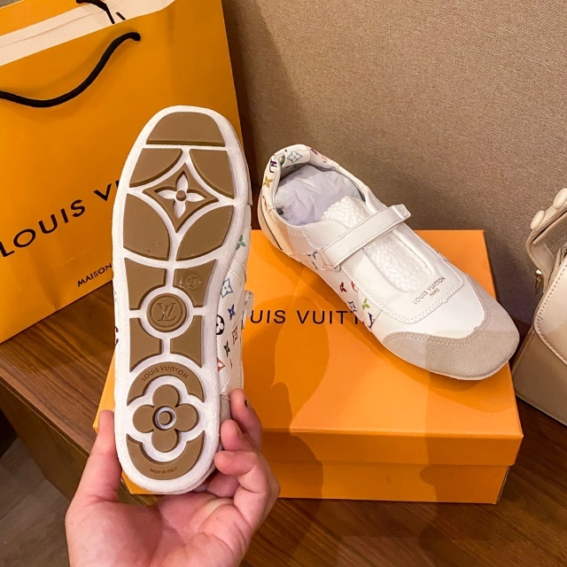 Fashion Hollow Out Velcro Women Sneakers