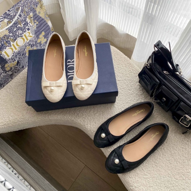 Luxury Fashion Pearl Women Flat Shoes