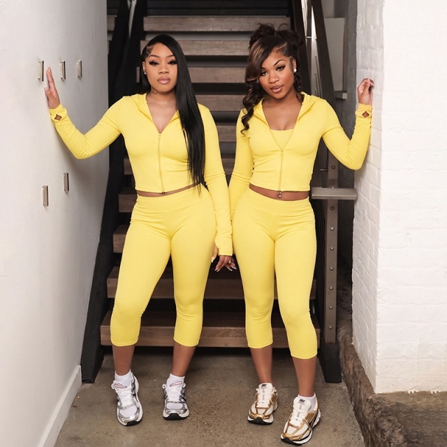 Hooded Zipped Up Top Slim Fitted Midi Pant Set