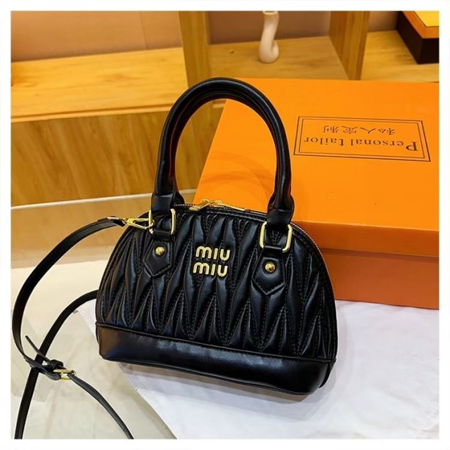 Metal Logo Leather Fashion Crossbody Handbags