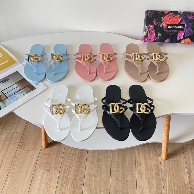 Metal Logo Women Fashion Beach Flip-Flops