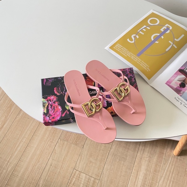 Metal Logo Women Fashion Beach Flip-Flops