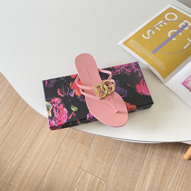 Metal Logo Women Fashion Beach Flip-Flops