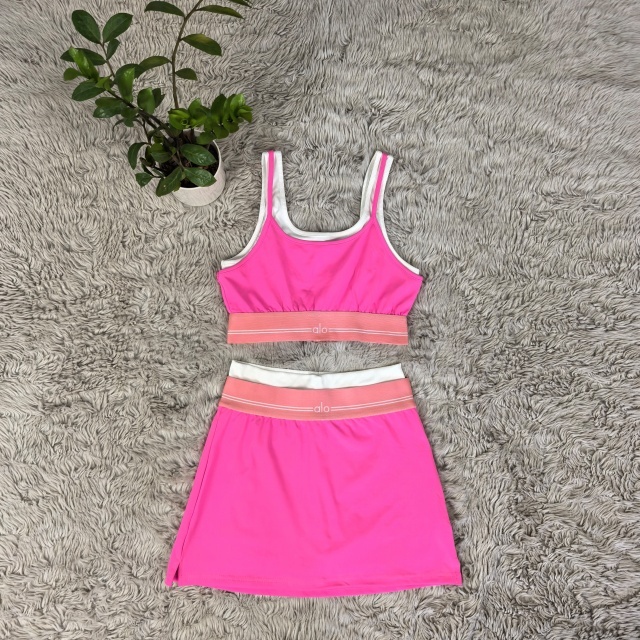 Fashion Sport Women Shorts Skirt Set