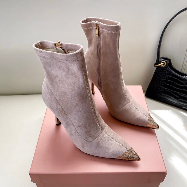 Fashion Pointed Toe Thin Heeled Boots
