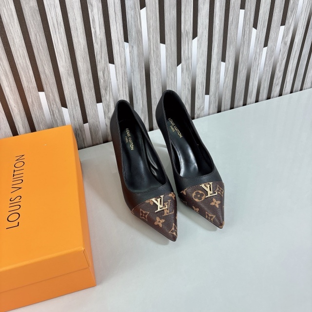 Metal Logo Pointed Toe Women High Heels