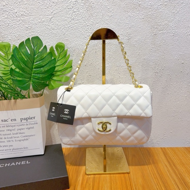 Metal Logo Women Leather Purses