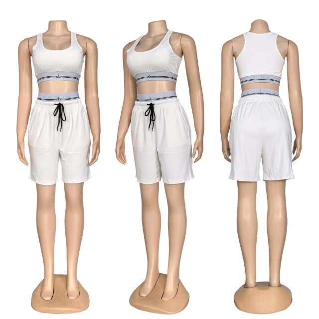 Fashion Embroidery Short Yoga Tracksuit Set