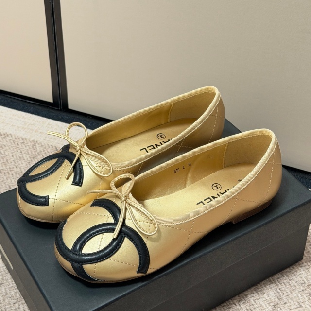 Fashion Leather Women Flat Shoes