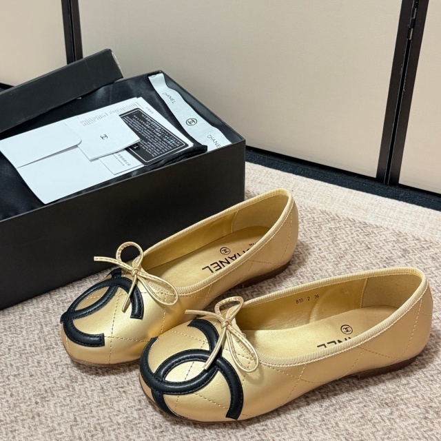 Fashion Leather Women Flat Shoes