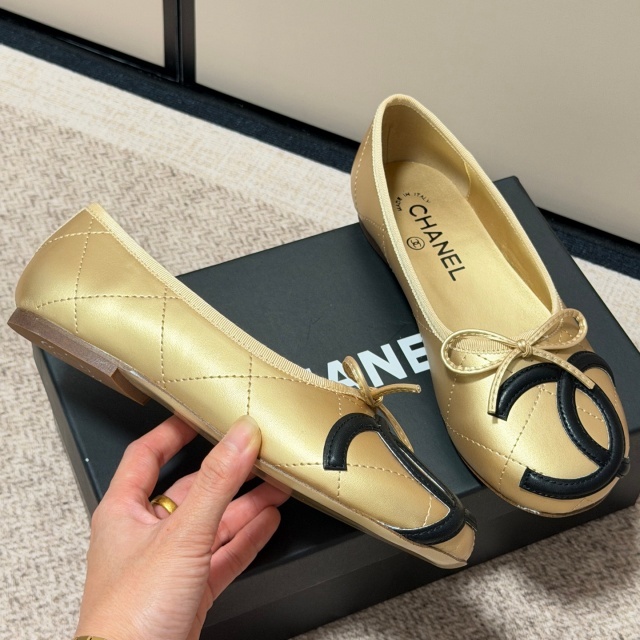 Fashion Leather Women Flat Shoes