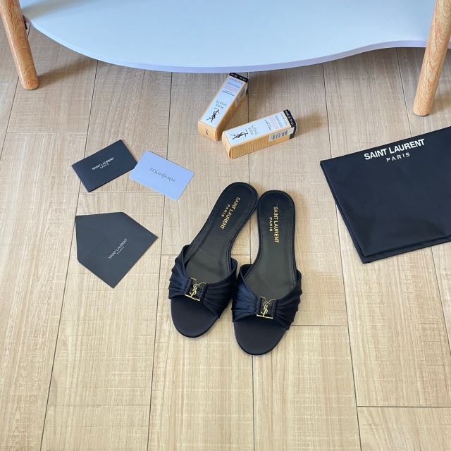 Metal Logo Suede Flat Sandals
