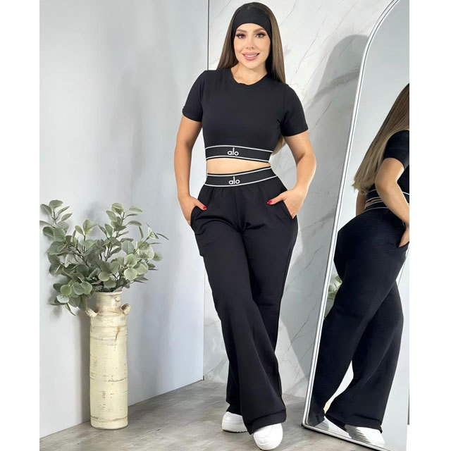 Fashion Embroidery Short Sleeve Tracksuit Set