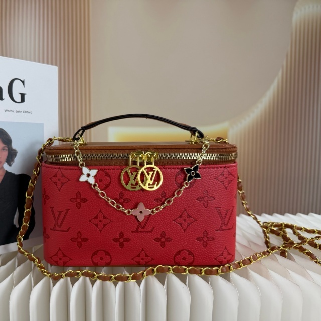 Leather Printed Chained Makeup Bags