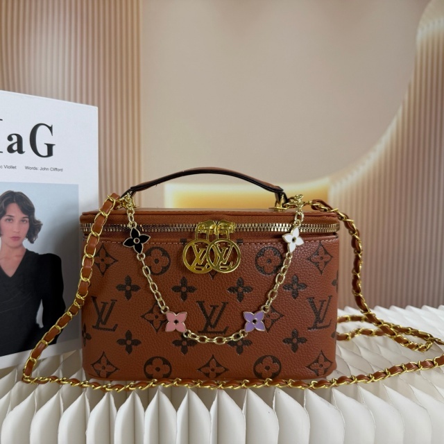 Leather Printed Chained Makeup Bags