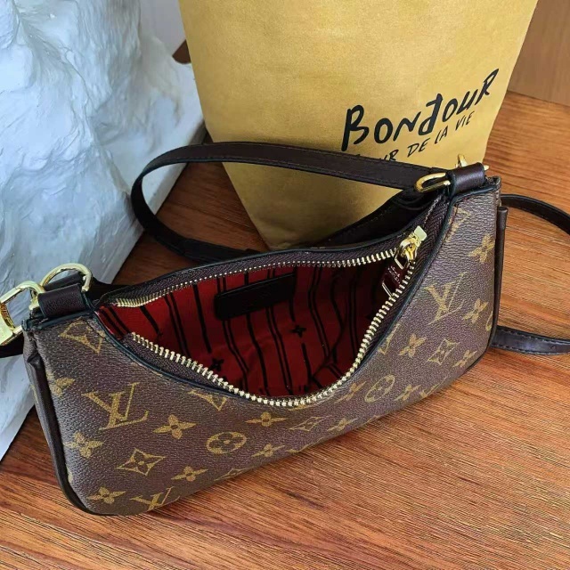 Leather Printed Women Crossbody Handbags (come with box)