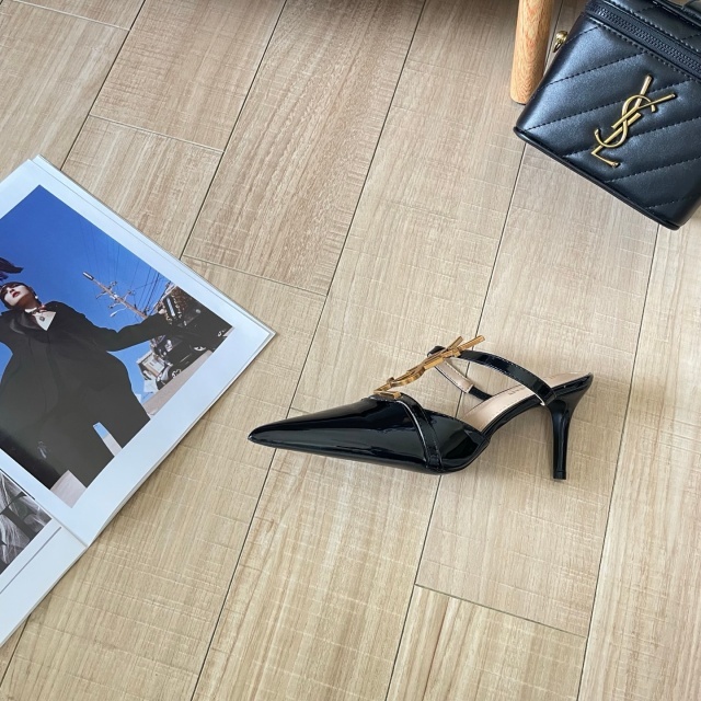 Metal Logo Leather Pointed Toe High Heeled Sandals