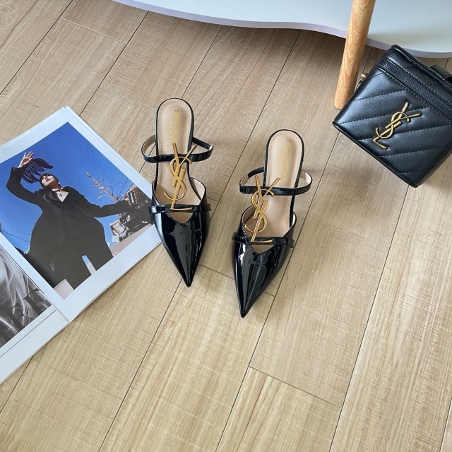 Metal Logo Leather Pointed Toe High Heeled Sandals