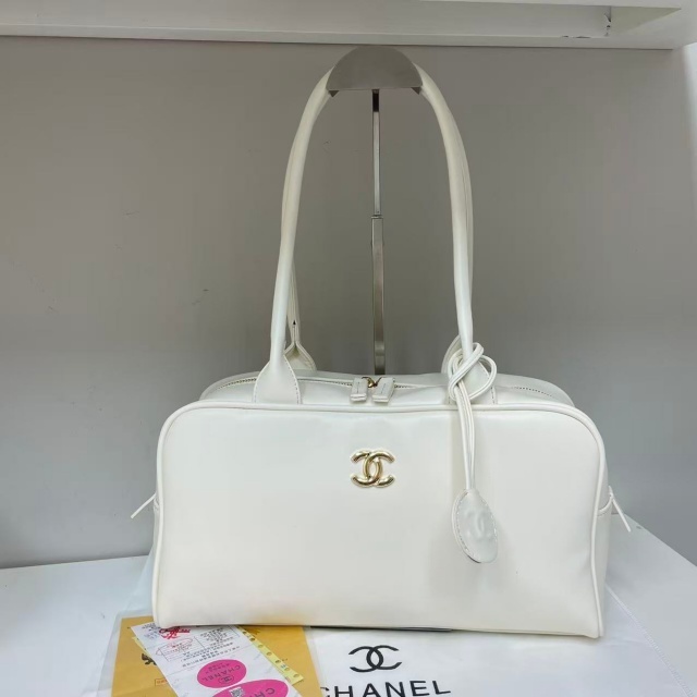 Metal Logo Leather Women Handbags