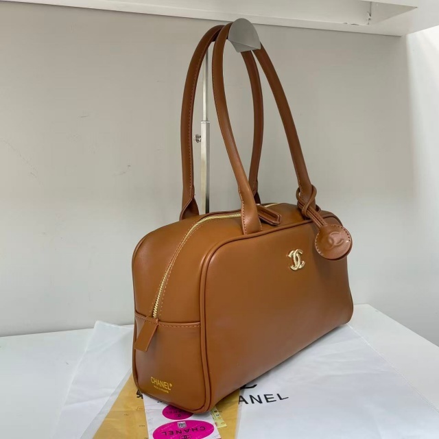 Metal Logo Leather Women Handbags