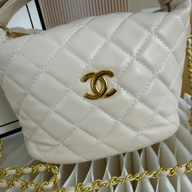 Chained Leather Fashion Women Messenger Bags