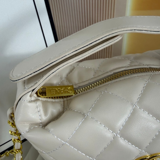 Chained Leather Fashion Women Messenger Bags