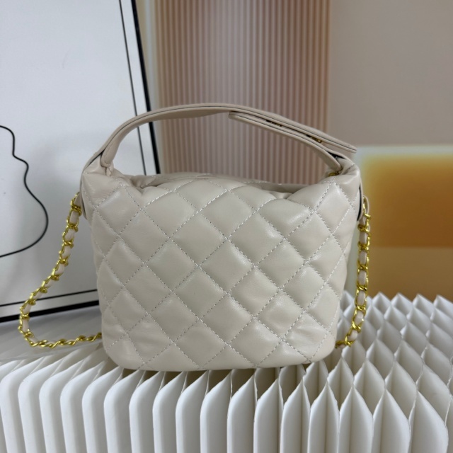 Chained Leather Fashion Women Messenger Bags