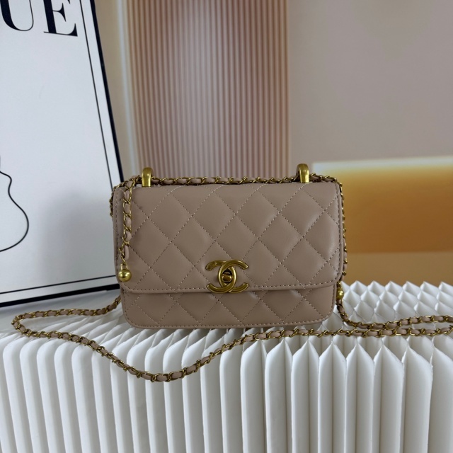 Metal Logo Chained Fashion Messenger Bags
